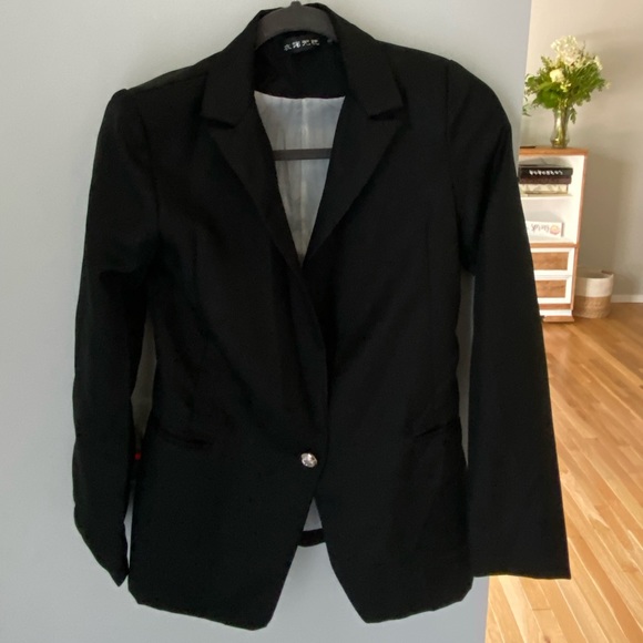 Blazer purchased online from Tobi - Picture 3 of 3